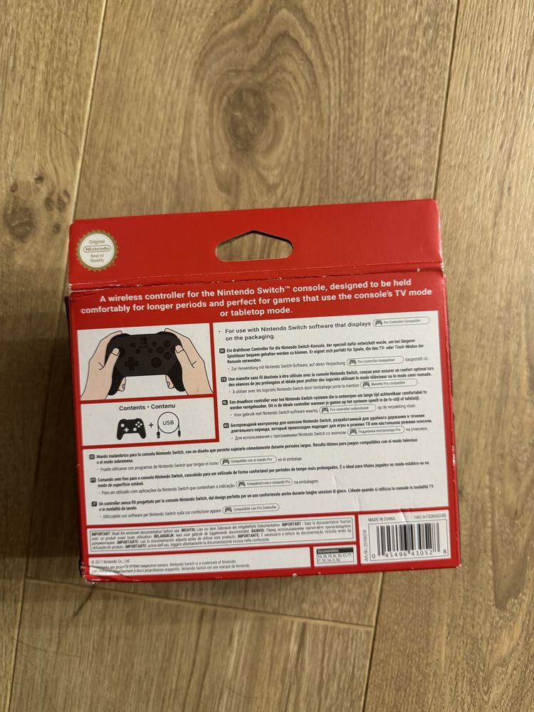 Nintendo Switch Pro Controller