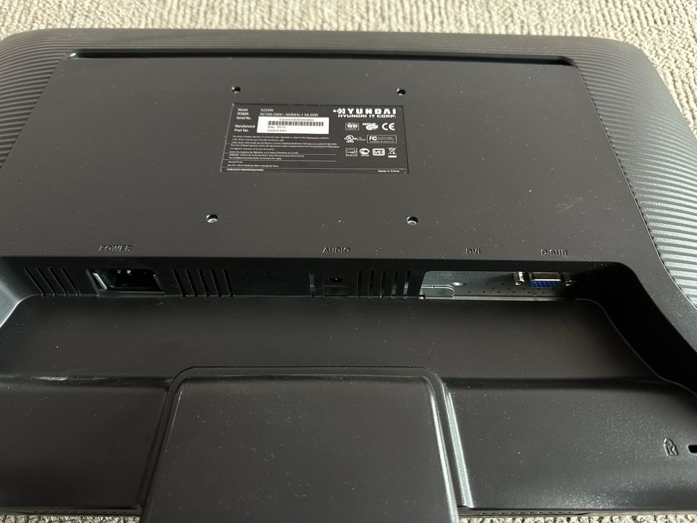 Monitor 22 cale 1680x1050 Hyundai xc224w