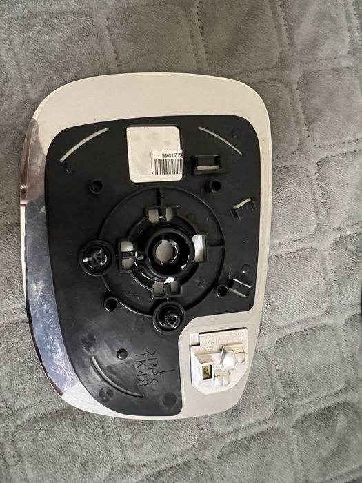 Вкладиш дзеркала лівий мазда сх5