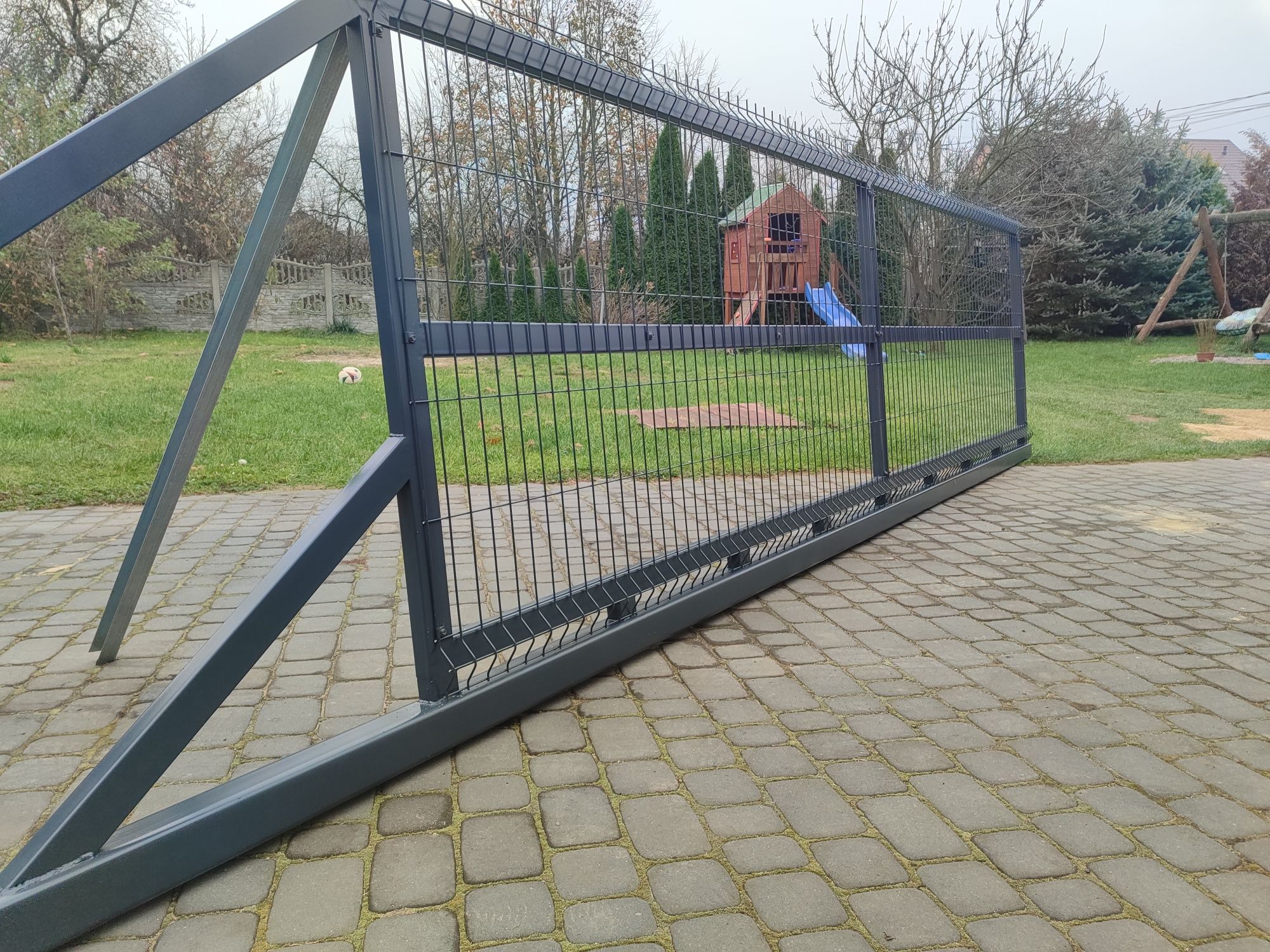 Brama przesuwna 4