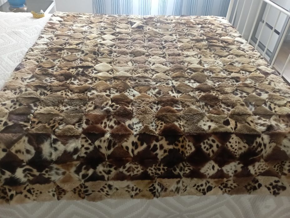 Manta de pele verdadeira muito quentinha