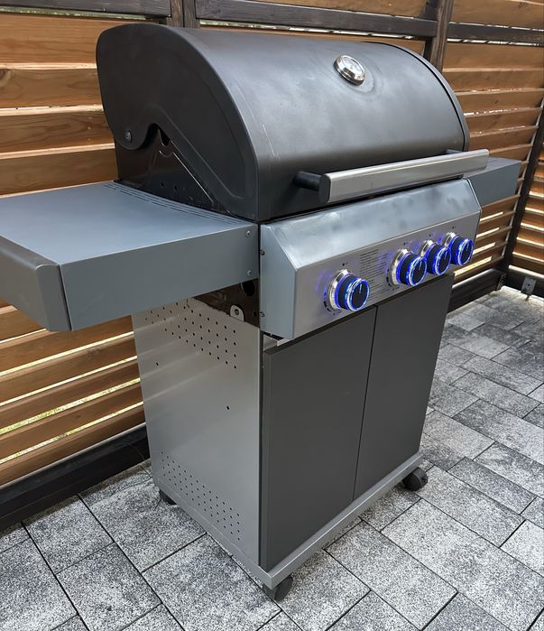 Grill gazowy Silvertree K113BCC3