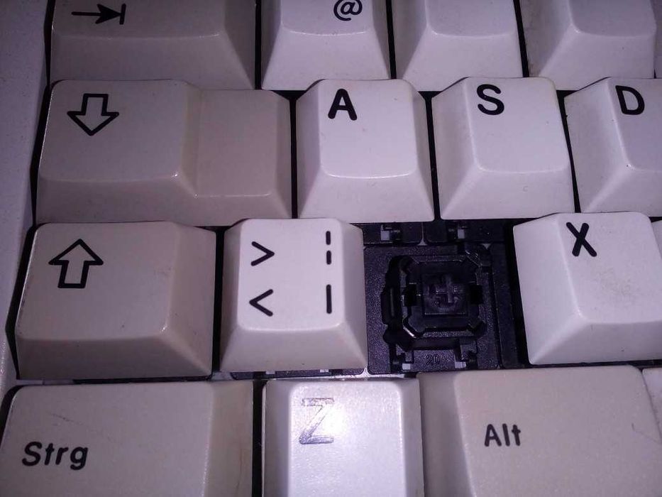 Раритетная ретро белая клавиатура PC AT XT Aquarius Peacock