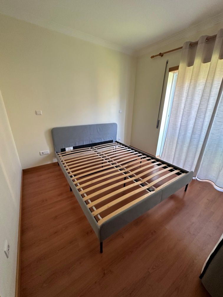 Cama SLATTUM - Ikea usada