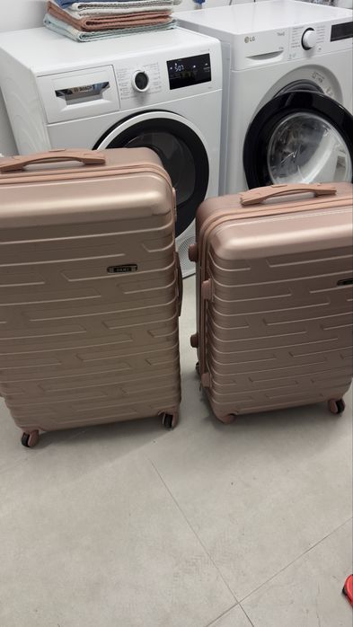 2 malas de viagem rosa usadas bom estadoo