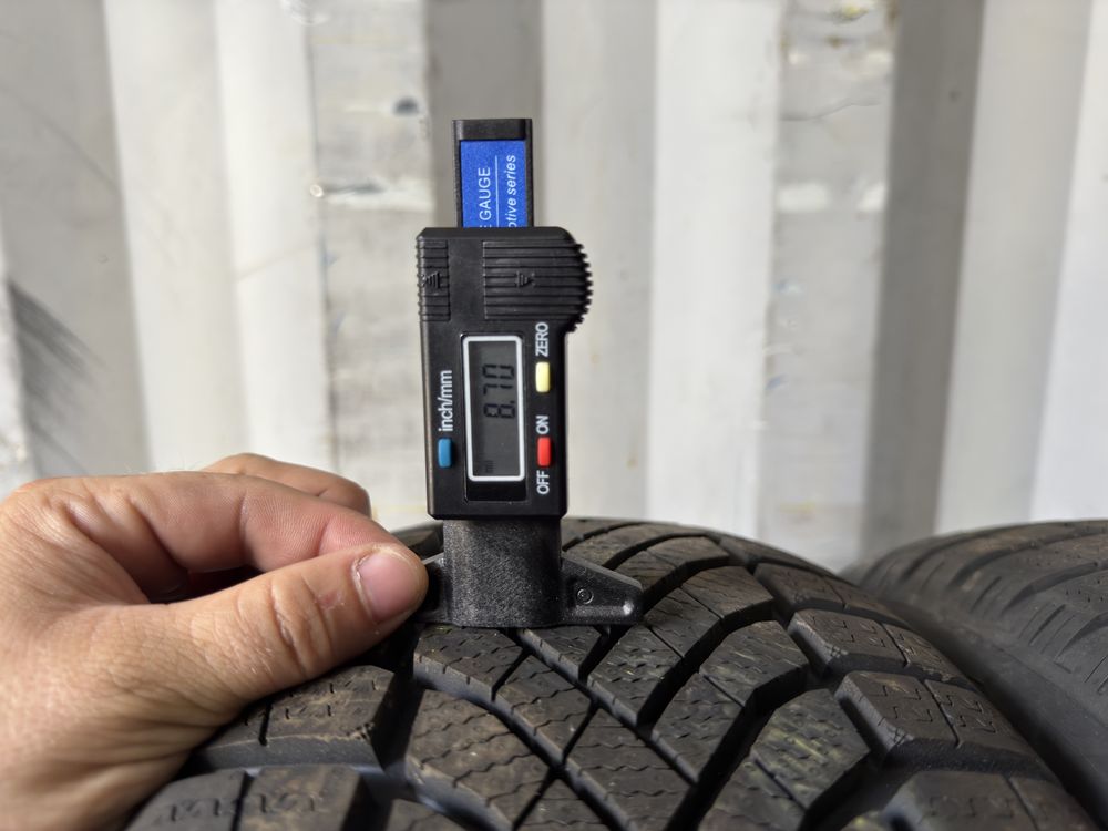 Opony 215/65r17 Falken zimowe 2szt JAK NOWE