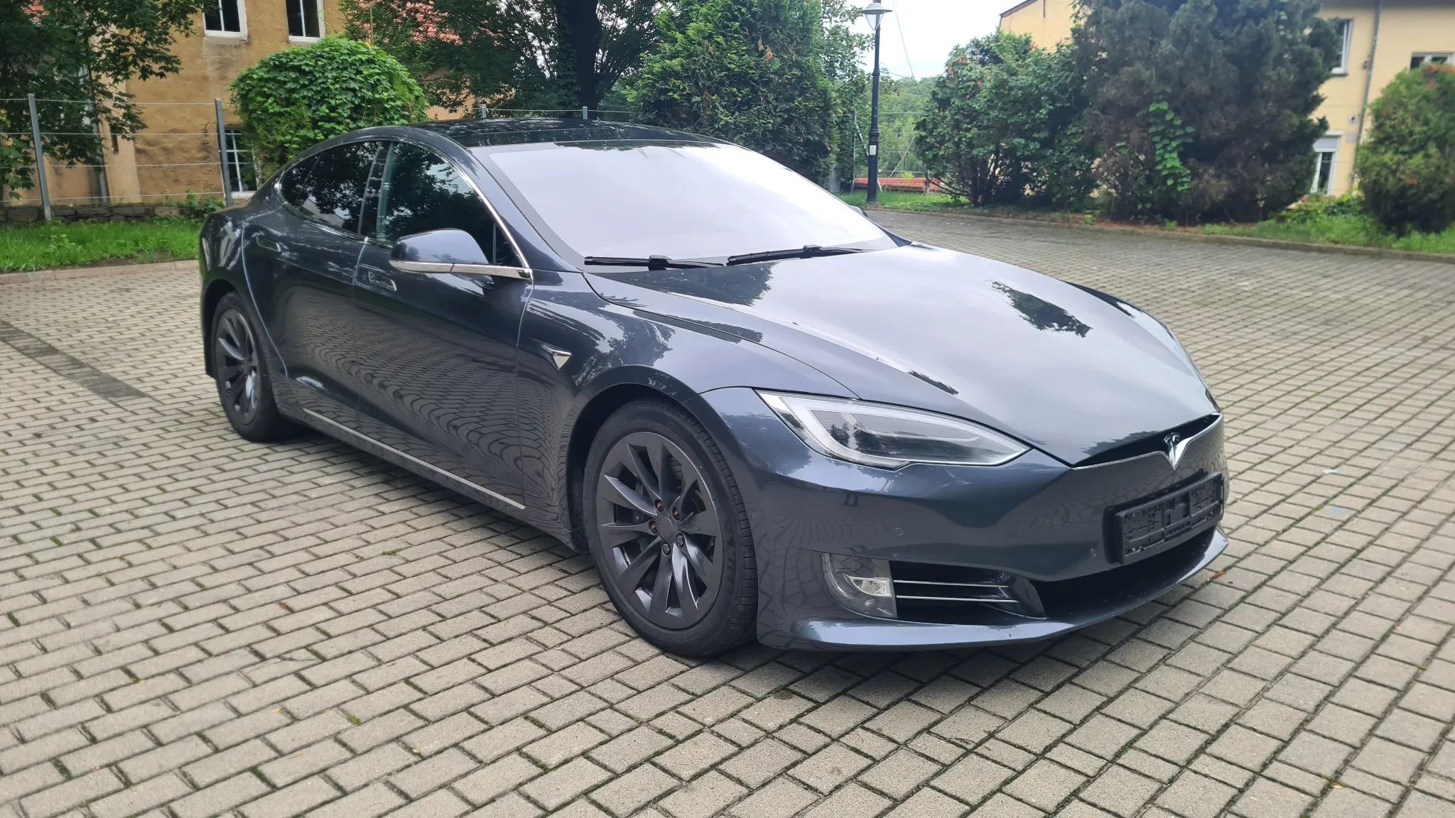 Tesla Model S Model S 75D z darmowym ladowaniem, pakiet zimowy, Przyciemniane szyby