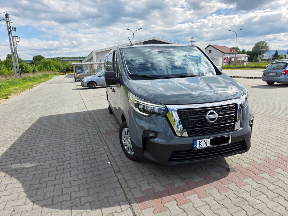 Wynajem busa 9 osobowego Nissan Primastar 2025r, Reanult Trafic 2025r.