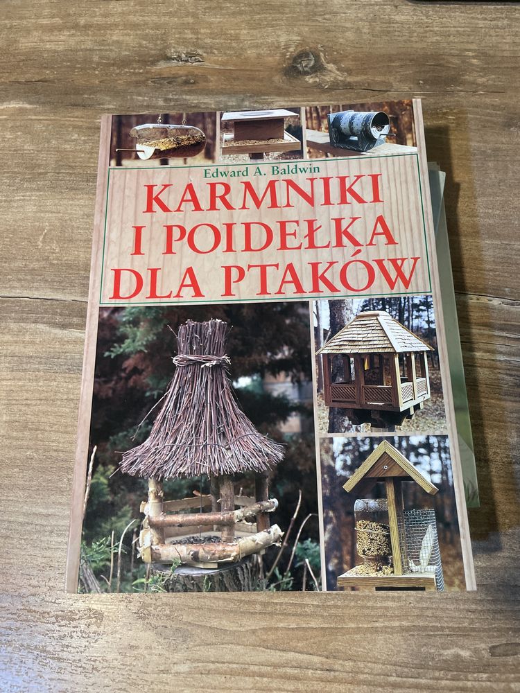 Karmniki i poidełka dla ptaków