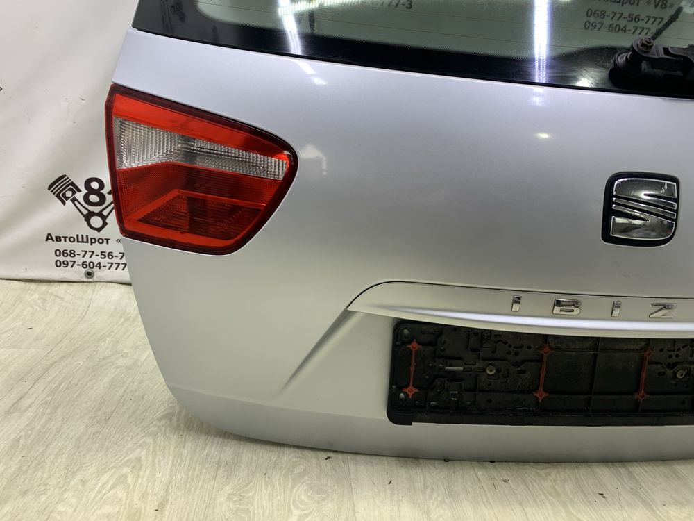 Кришка багажника Seat Ibiza 4 MK4 6J ляда сеат ібіца LS7Y
