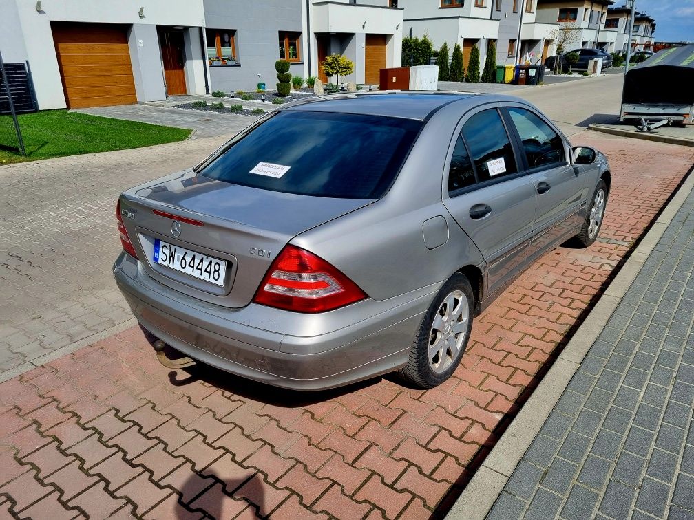 Mercedes c200  2.2 cdi W203 rok 2004