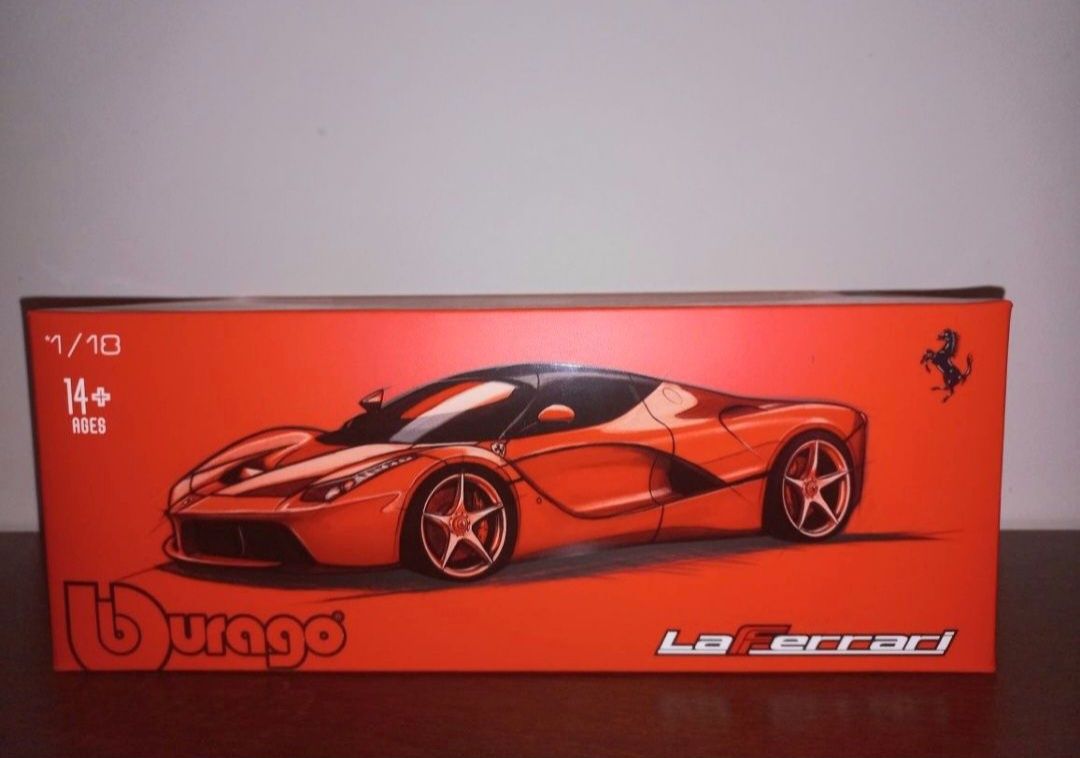 Bburago Ferrari Signature Laferrari czerwone, skala 1:18