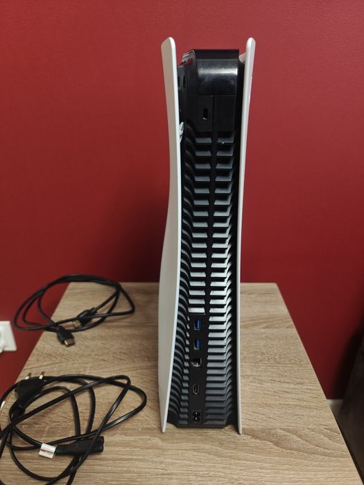 Konsola PS5 z napędem + pad ps5 + gra LEGO Gwiezdne Wojny