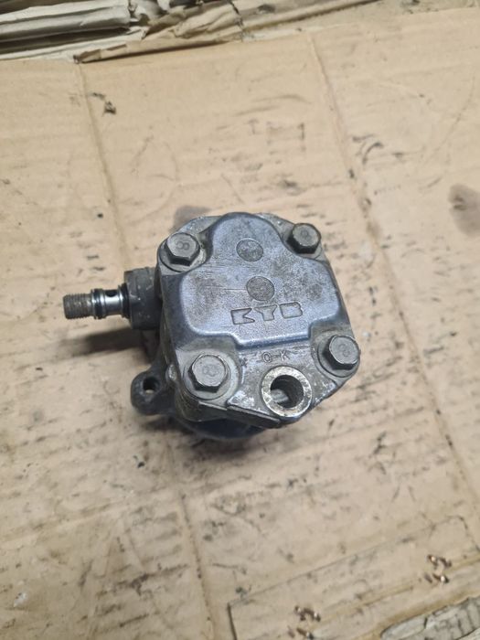 Гур гідропідсилювач керма Mitsubishi Pagero 2 Мітсубісі Паджеро 2.8