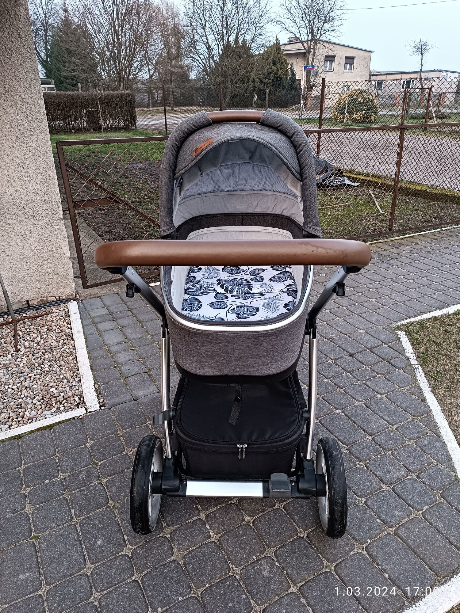 Wózek Espiro 2 w 1 plus fotelik Cybex Aton 5