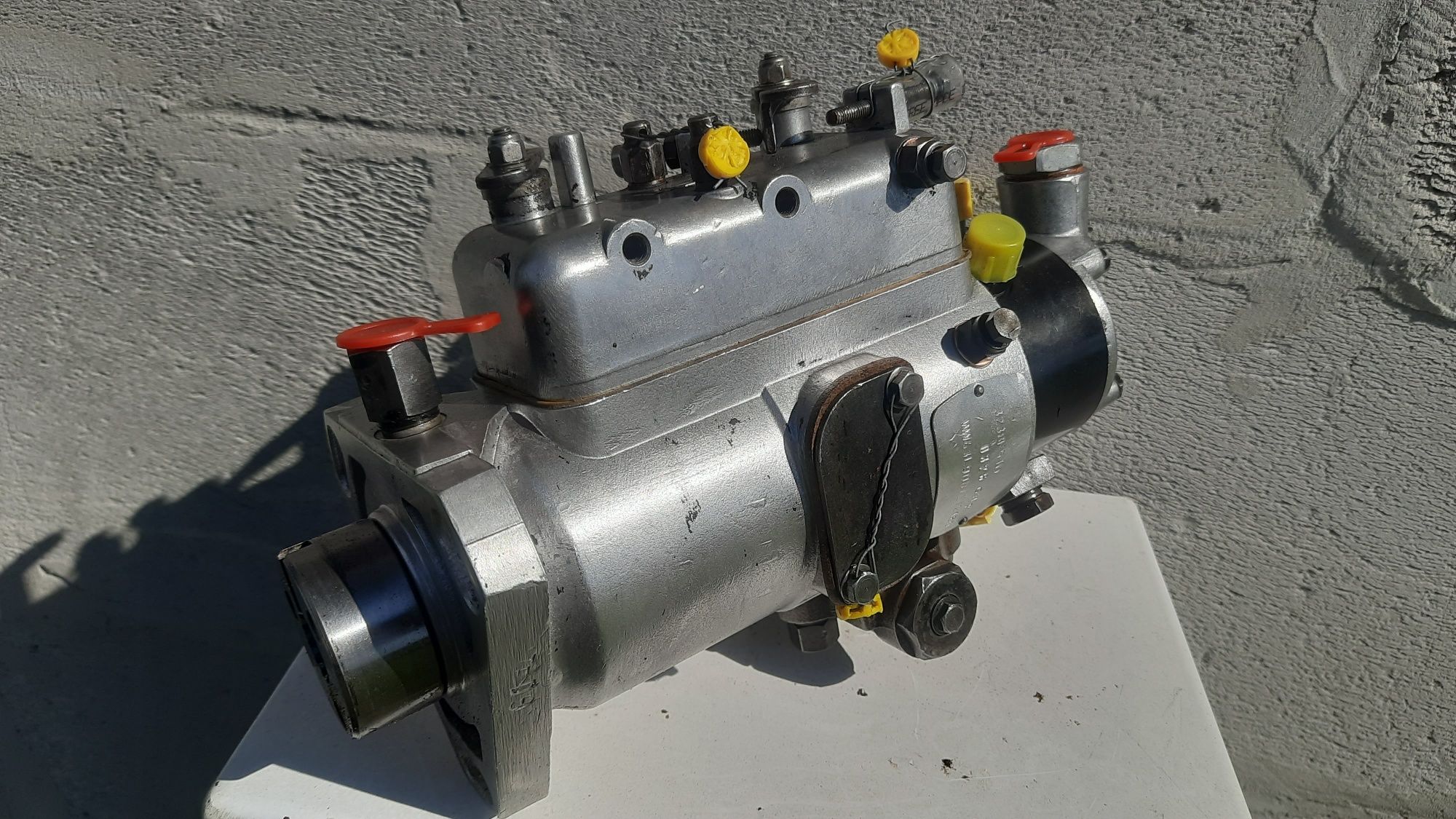Ciagnik U-R-S-U-S C-360 3p Pompa wtryskowa MF 255 PERKINS 3