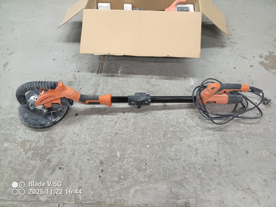 Szlifierka do gipsu żyrafa