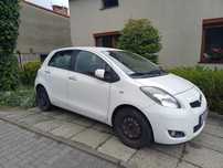Toyota Yaris 2 z 2010r. uszkodzony silnik