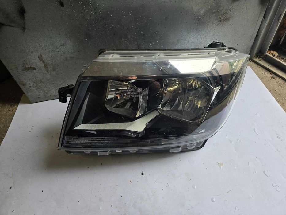 lampa przód VW Crafter II , MAN