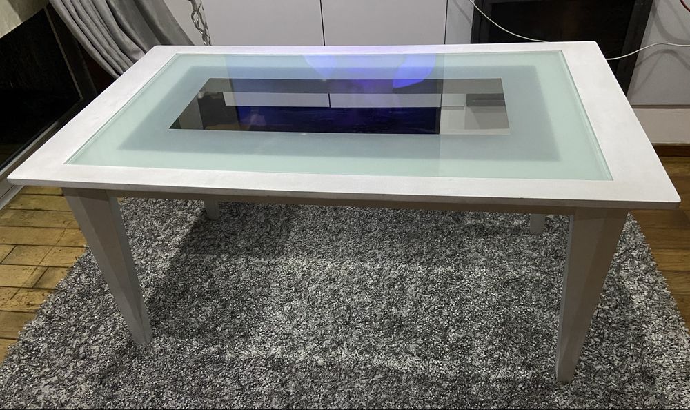 Mesa de sala branca