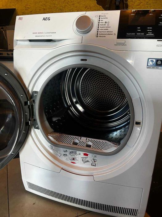 Сушильна машина AEG 8000 Series 8 кг