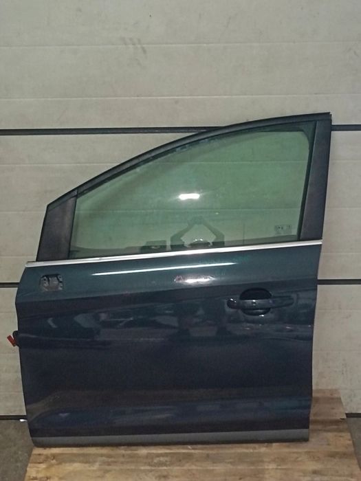 DRZWI PRZÓD LEWE FORD KUGA MK1 2010 ROK KOD LAKIEU EA