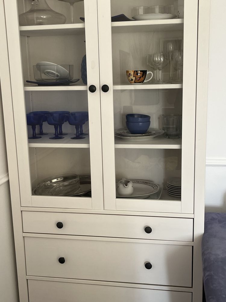 Biala witryna IKEA