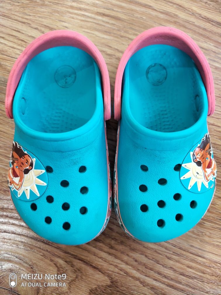 Сабо crocs c 7 светятся