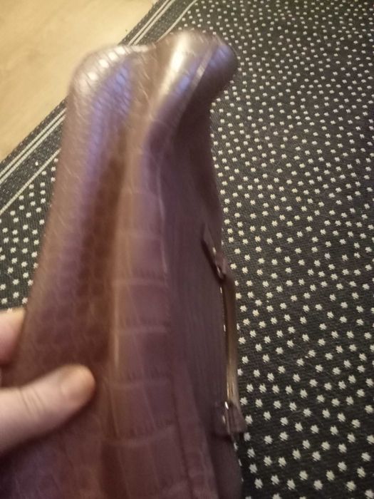 Mala bennetton rosa bom estado