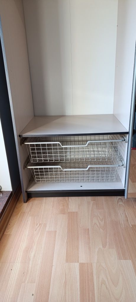 Szafy przesuwne z lustrem 153 cm