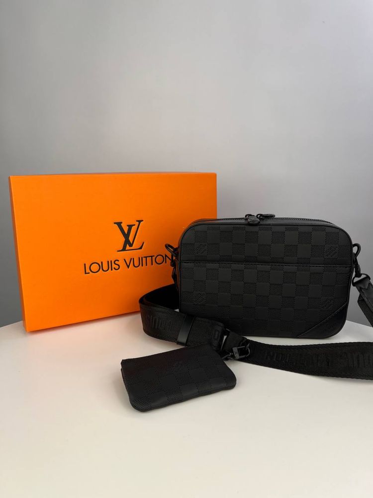 Чоловіча сумка - Louis Vuitton