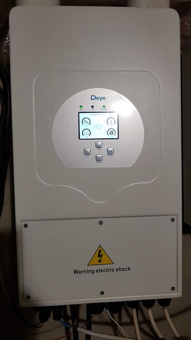 Гібридний інвертор Deye SUN-5K-SG03LP1-EU