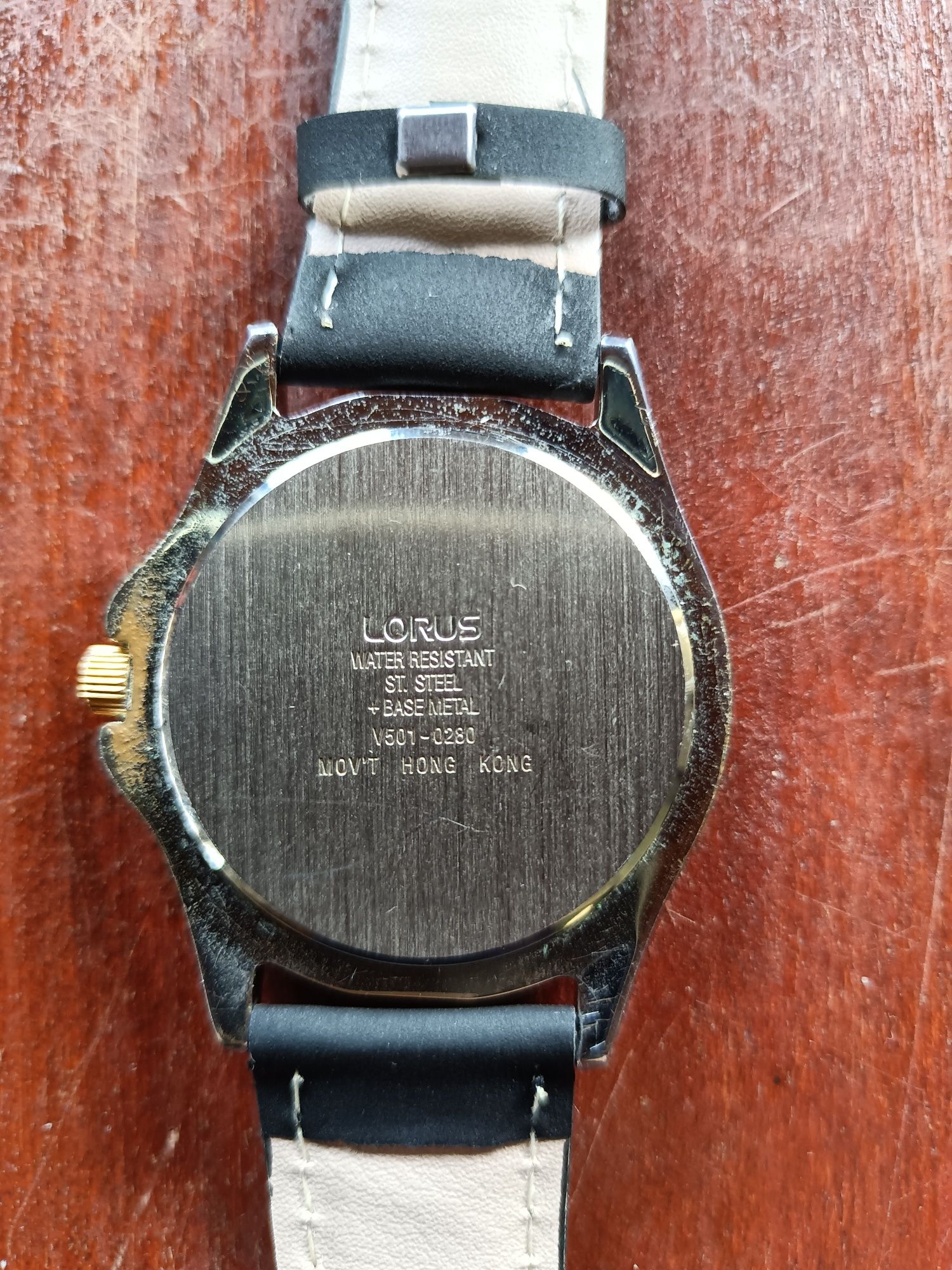 Relógio Lorus quartz by Seiko