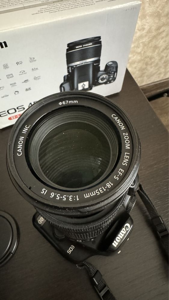 Объектив Canon EFS 18-135 mm.