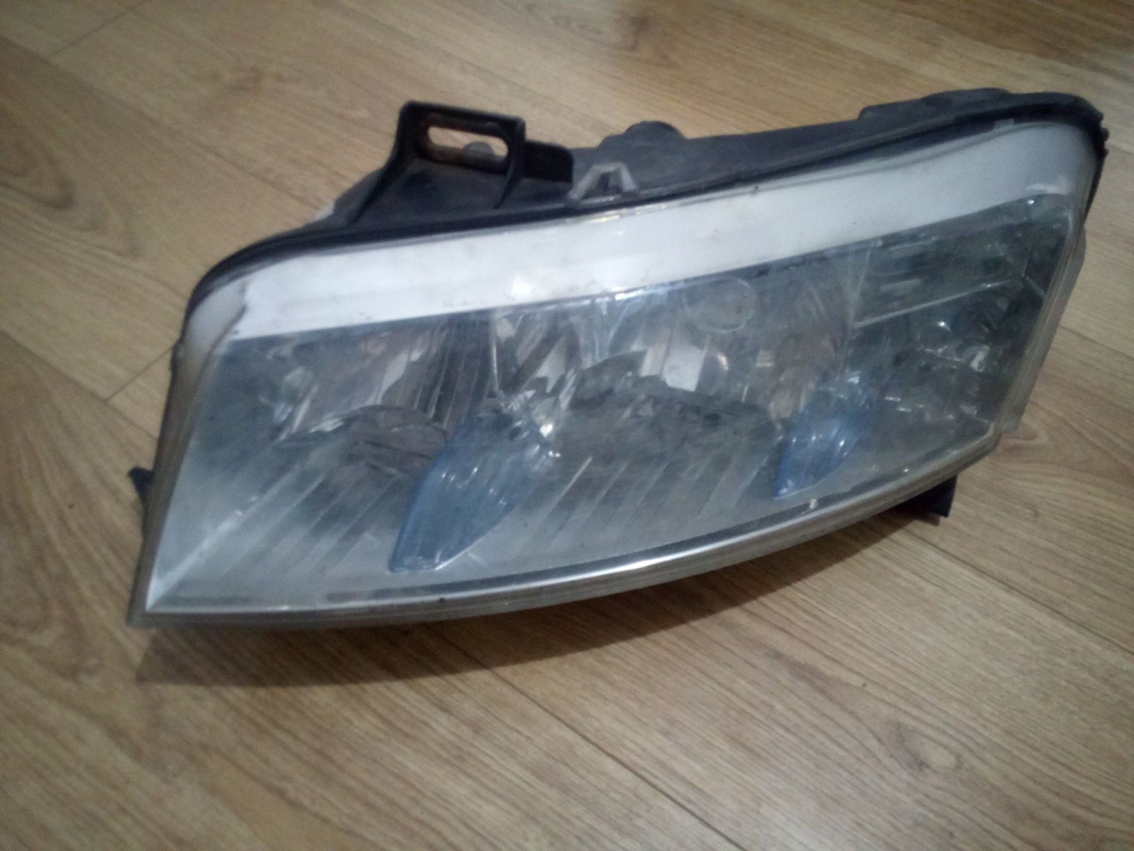 Lampa lewa reflektor przedni Fiat Stilo 3D