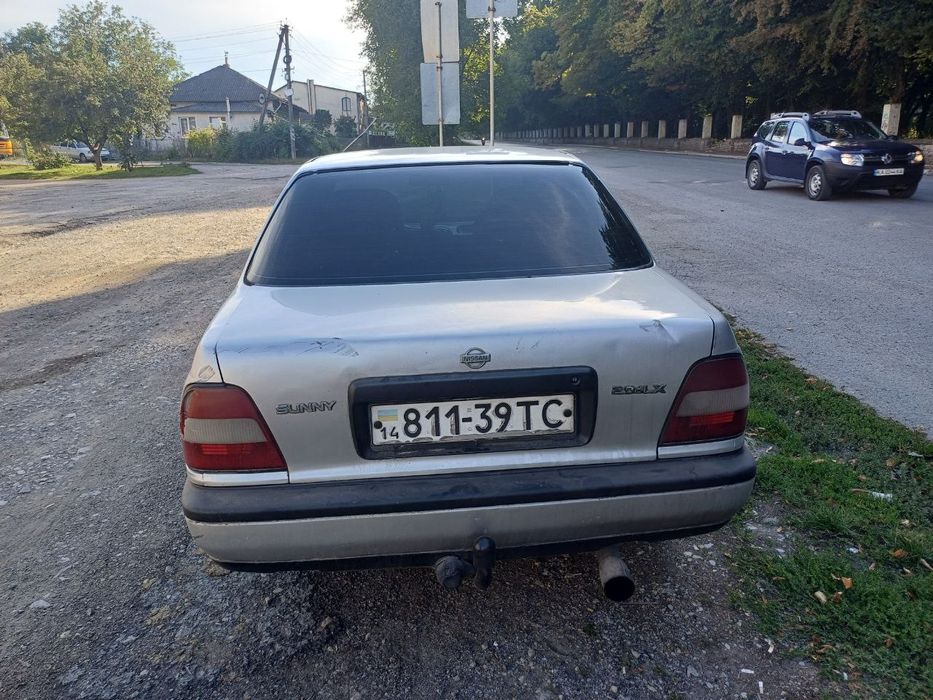 Nissan Sunny 1993 року 2.0 дизель 1200$ На ПРОДАЖ
