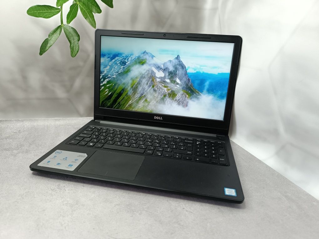 Ноутбук Dell Vostro 15-3568/i3-7100U/8GB/256/15.6 " HD/Гарантія 9 міс.