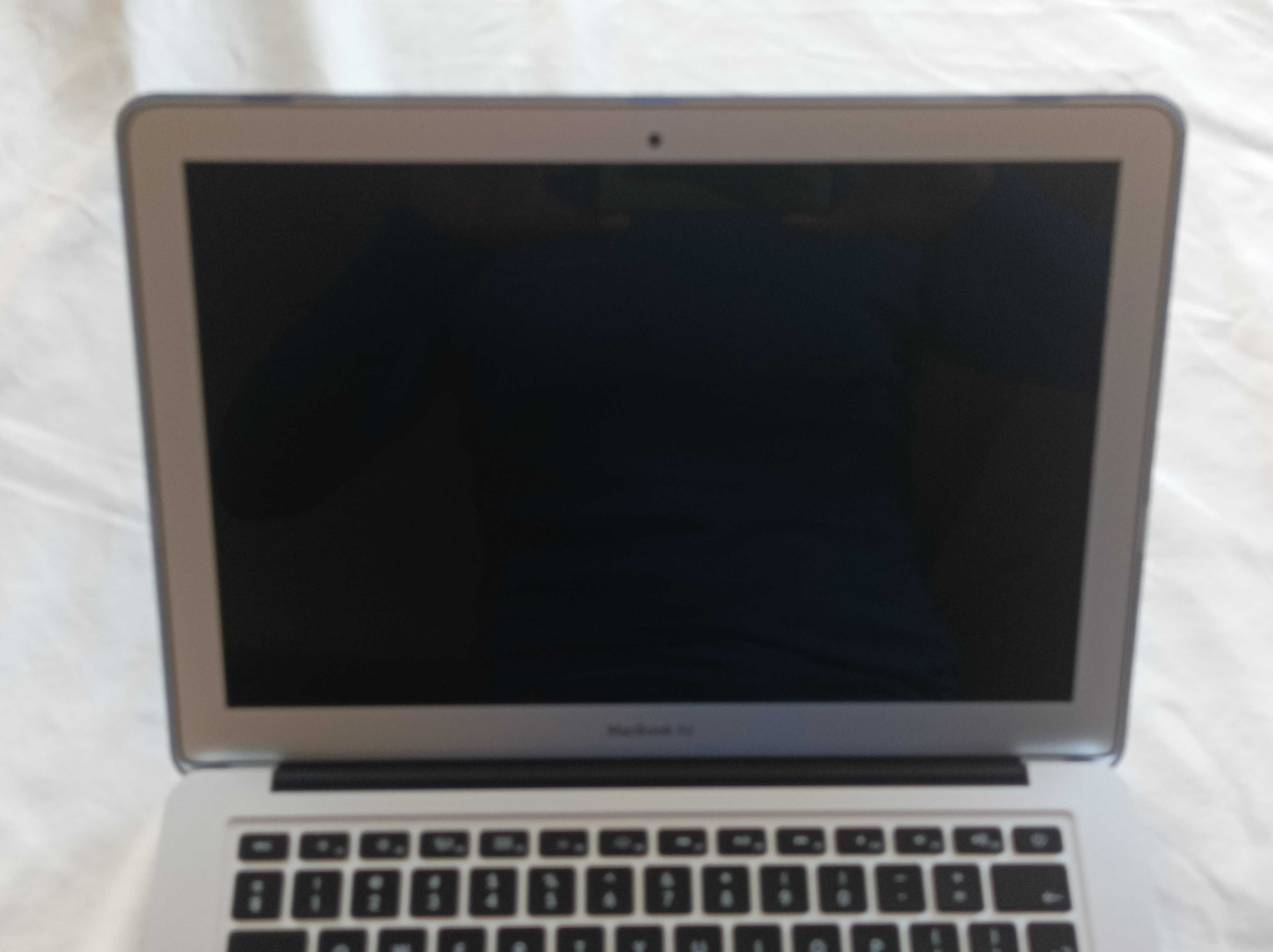 Macbook Air 13 MQD32ZE/A 2017 8GB i5 128GB FA zakupu / bateria 157 cyk