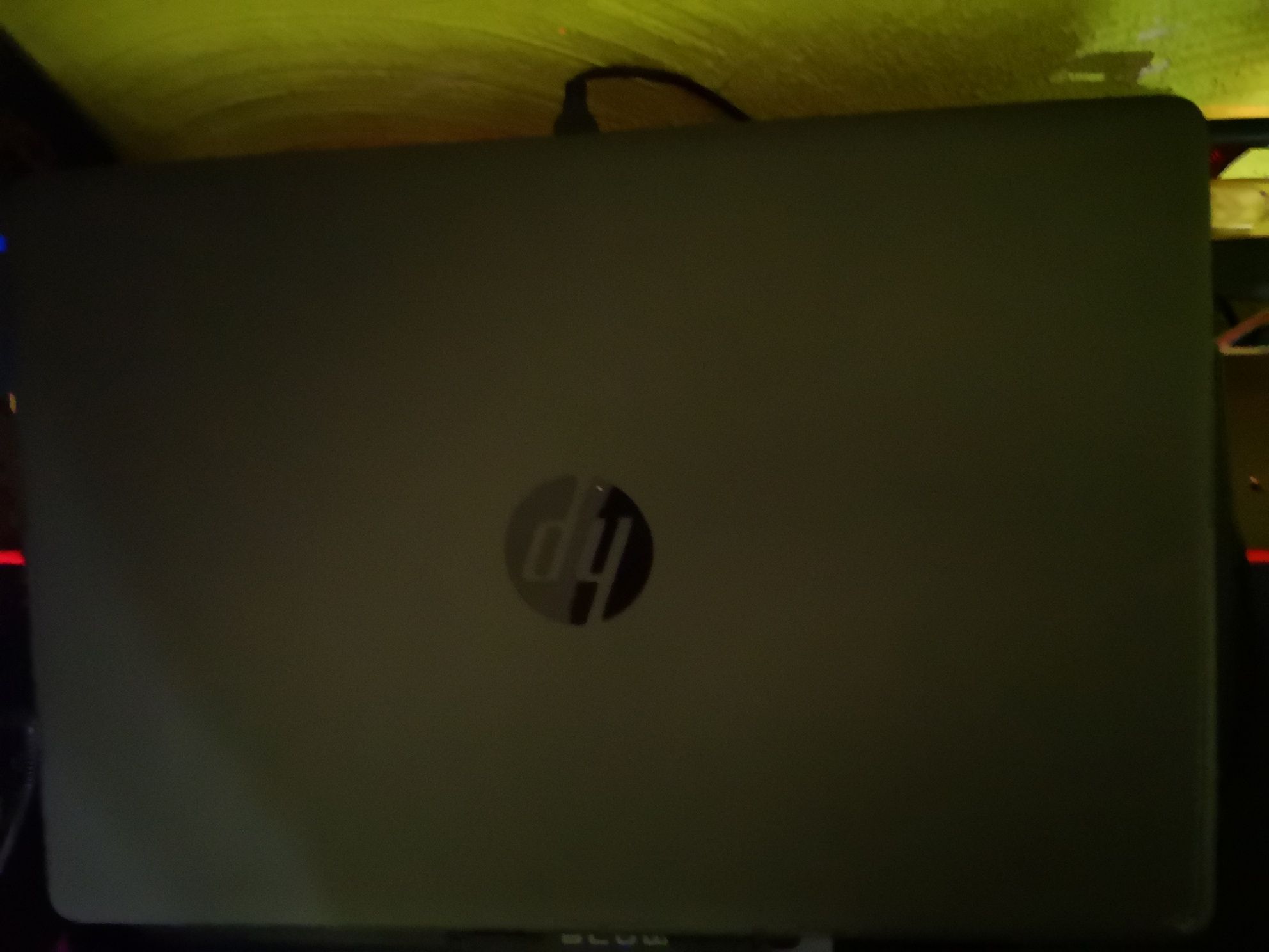 Laptop HP G8 255GB 16GB RAM