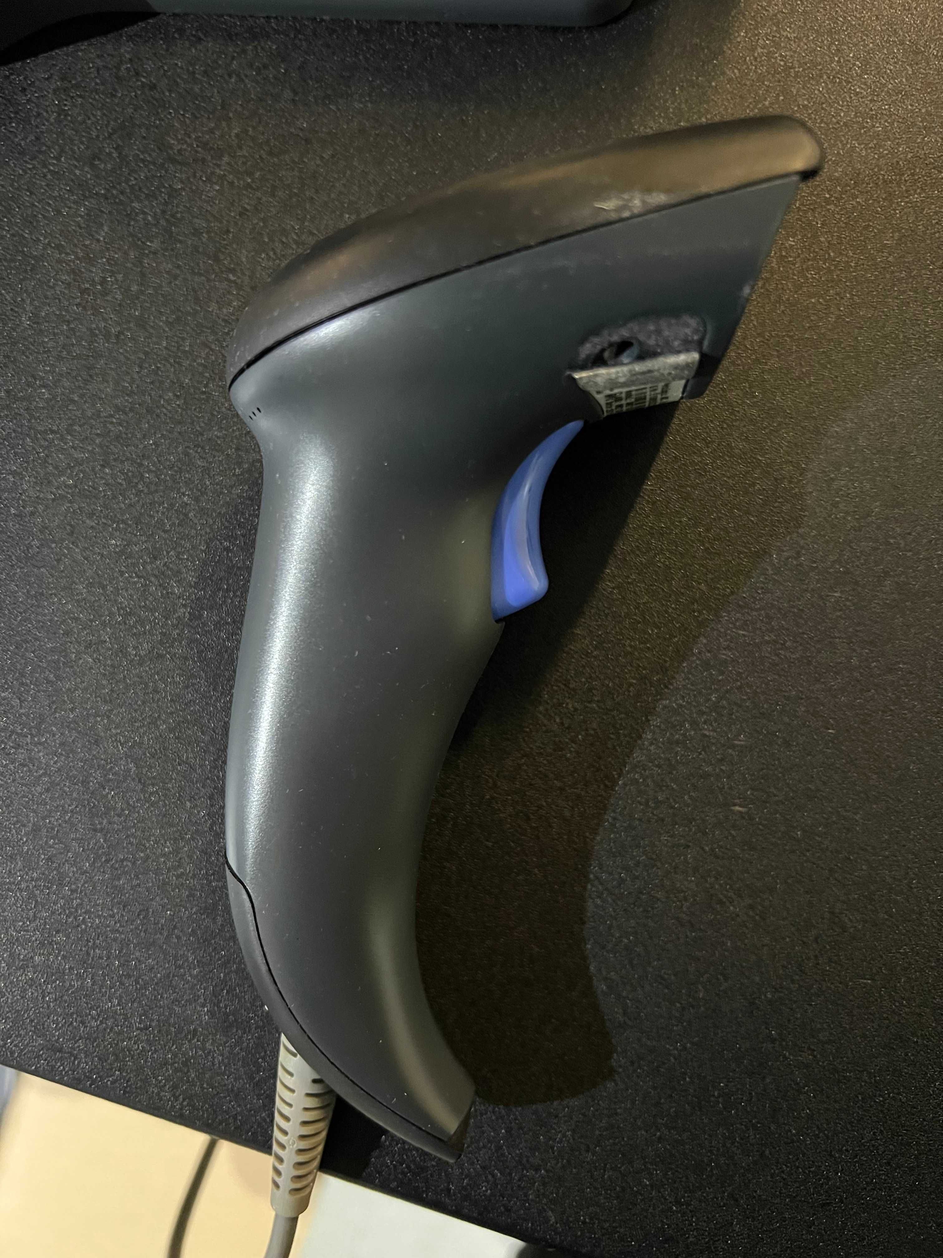 Skaner czytnik kodów kreskowych DATALOGIC Quickscan Lite QW2100 USB