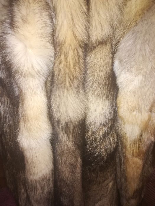 Casaco em pele de raposa verdadeira