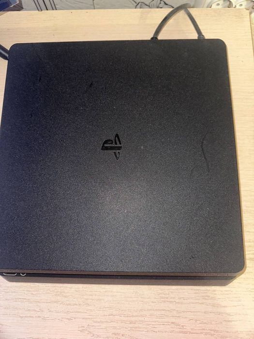 Rs 4, 1 TB + ігри