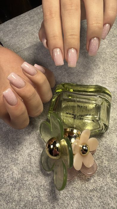 Манікюр педикюр Дубово