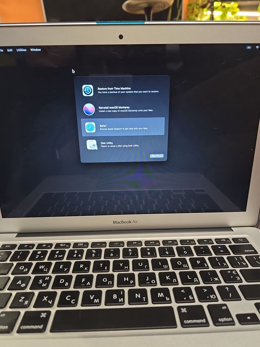 MacBook Air 13" [2015] • i5 • 4GB RAM • 120GB SSD • нормальна бата
