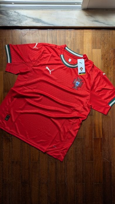 Camisola Portugal equipamento principal Puma