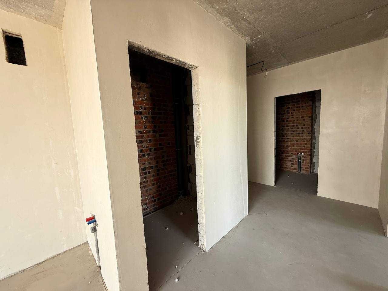 Продаж 2к квартири 67,2 кв. м на вул. Кавказька 32Б