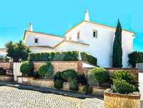 Luxuosa moradia em Vilamoura, situada numa das zonas mais prestigia...