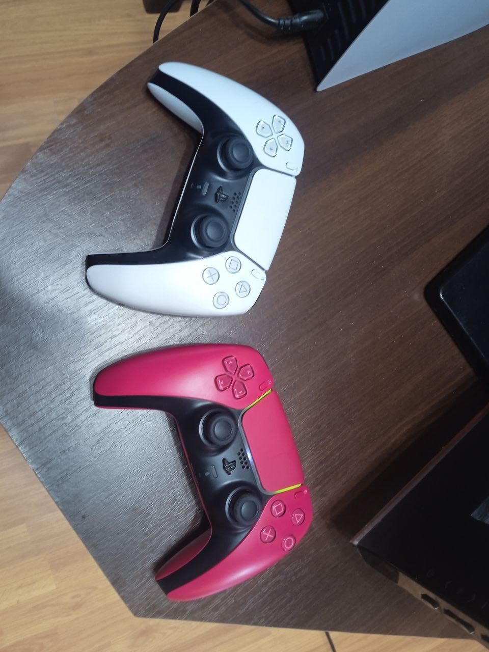 Продам  Playstation 5