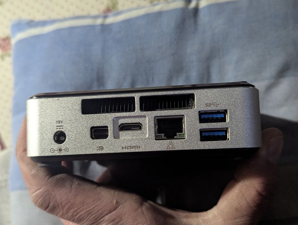 Мини ПК TAR®X: i3-4010U, 8 DDR3, 256 mSATA, WiFi, Bluetooth, HDMI, Ger