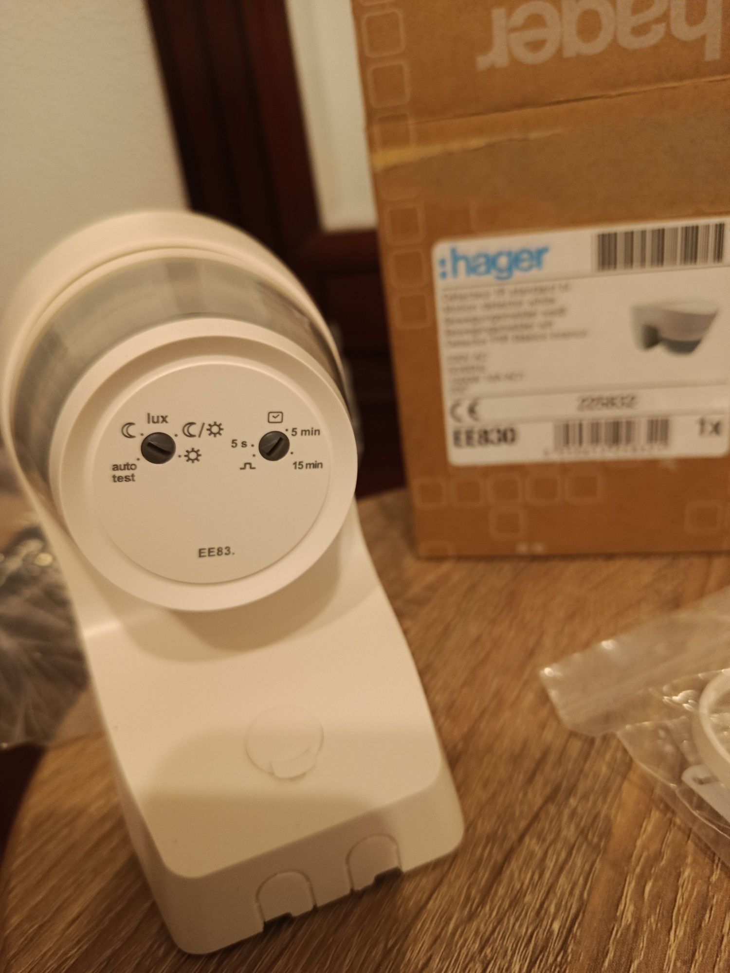 Detector de movimento hager